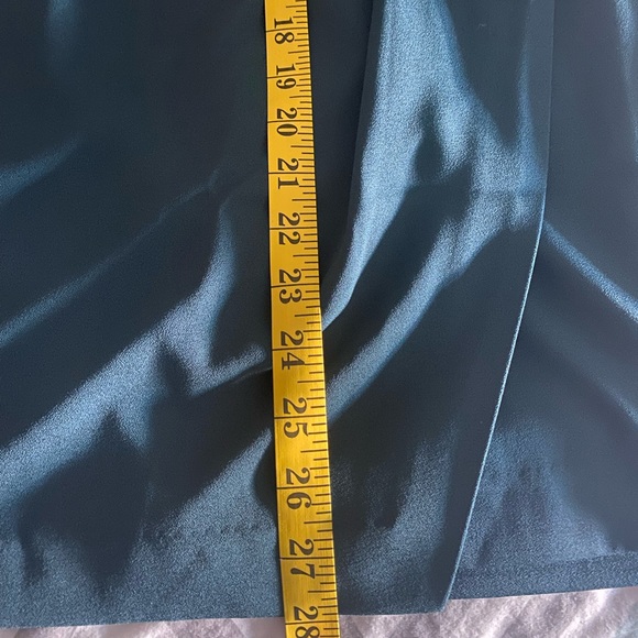 Eva Mendes Hunter Green Faux Wrap Skirt (NWT) - Picture 10 of 12